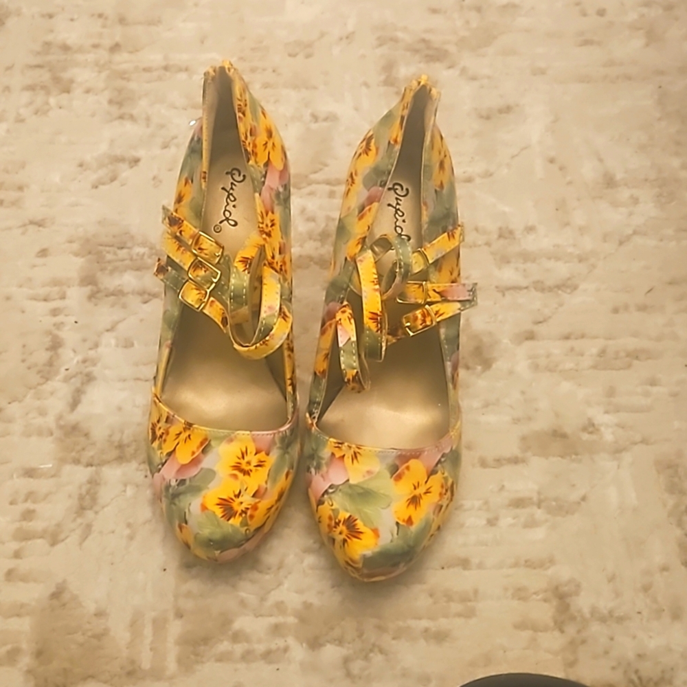 Spring heels, Qupid